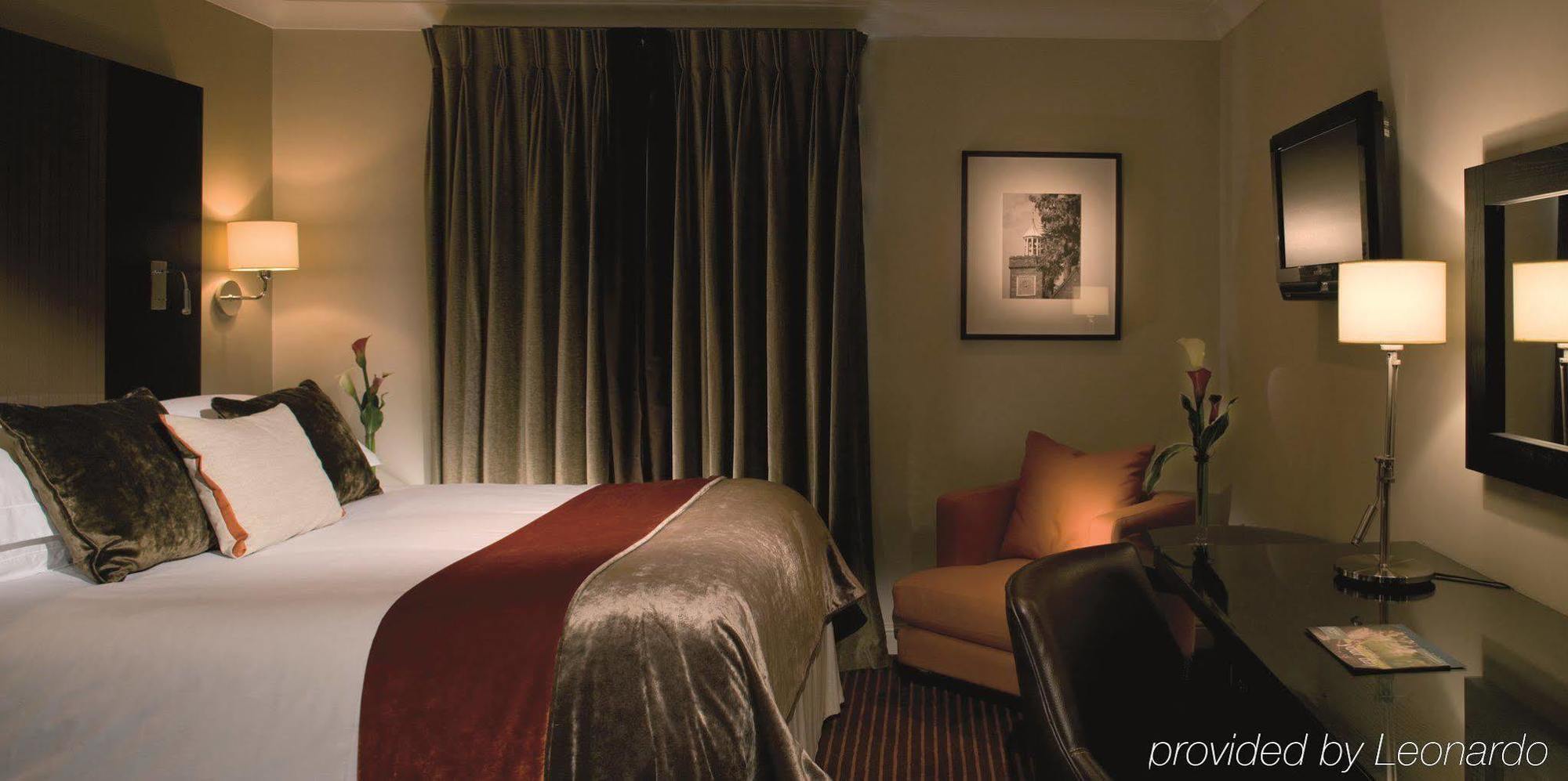 Hotel Theobalds Estate à Waltham Cross Extérieur photo